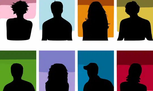Le personnage secondaire : moteur de l’ombre ou miroir du héros ?